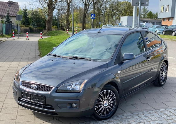 Ford Focus cena 10999 przebieg: 244000, rok produkcji 2005 z Golina małe 232